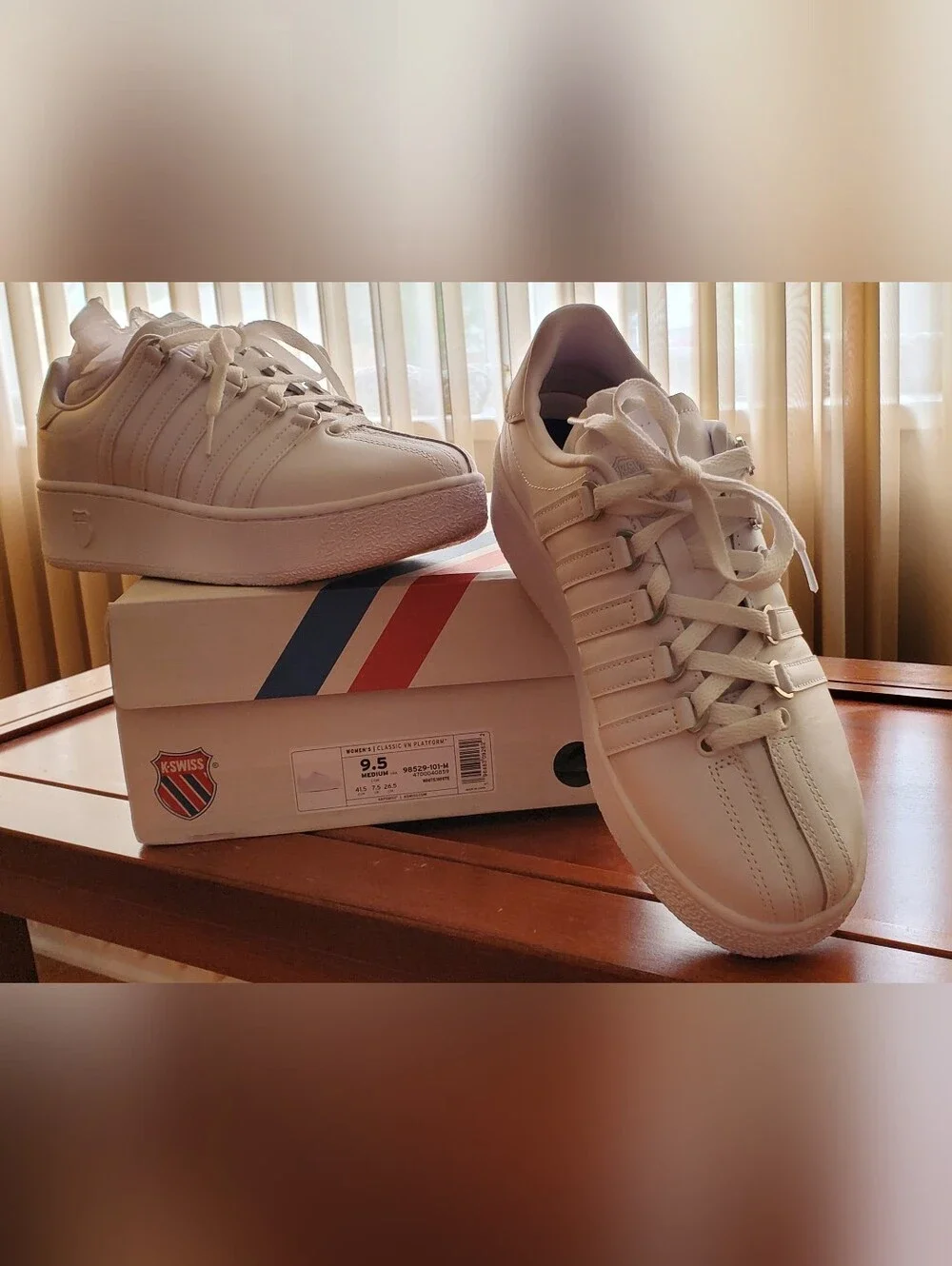 NWT K-SWISS platform sneakers Women's 9.5 NEW
